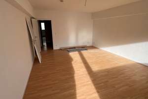 Renovierte 2-Zimmer-Wohnung mit Balkon in der Dortmunder Innenstadt, am Westenhellweg – Westenhellweg 134, 44137 City, Dortmund – Vorschaubild 2