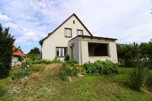 Aus Alt mach Neu – Einfamilienhaus mit viel Potenzial in Mahlsdorf – Die vollständige Adresse der Immobilie erhältst du vom Anbieter., 12623 Mahlsdorf, Berlin – Vorschaubild 2