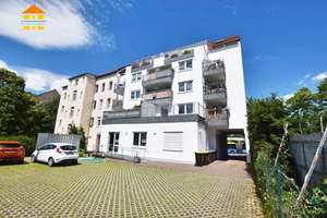 Familienfreundliche 3-Raum-Wohnung mit Balkon und Stellplatz – Heinrich-Schütz-Straße 90, 9130 Sonnenberg, Chemnitz – Vorschaubild 2