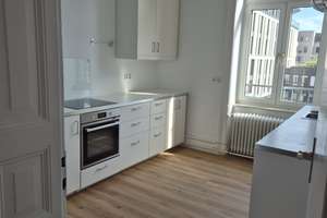 Schöne Altbauwohnung in Wiesbaden-Mitte – Untere-Matthias-Claudius-Str. 4, 65185 Mitte, Wiesbaden – Vorschaubild 1