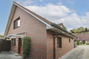 Doppelhaushälfte mit 1.039 m²  Traumgarten & Einliegerwohnung – viel Platz für Ihre Zukunft – Die vollständige Adresse der Immobilie erhältst du vom Anbieter., 22523 Eidelstedt, Hamburg – Vorschaubild 12