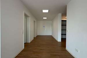 Vollständig barrierefreie 4-Zimmer-Wohnung mit Balkon, Weitblick und 2 Stellplätzen – Die vollständige Adresse der Immobilie erhältst du vom Anbieter., 54293 Biewer, Trier – Vorschaubild 8
