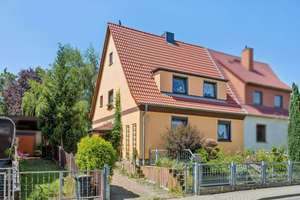 Doppelhaushälfte mit durchdachter Raumaufteilung und Gestaltungspotenzial – Die vollständige Adresse der Immobilie erhältst du vom Anbieter., 99092 Brühlervorstadt, Erfurt – Vorschaubild 2