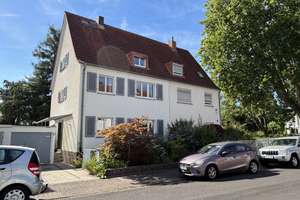 Charmantes Einfamilienhaus der 30er Jahre mit Garage u. westlich ausgerichtetem Garten