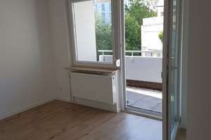 Einzimmerwohnung mit Tiefgaragenstellplatz – Peter-Rosegger-Straße 8, 72762 Reutlingen-Mitte, Reutlingen – Vorschaubild 2