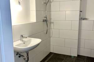 Attraktive 3-Zimmer-Wohnung mit Einbauküche, Terrasse und Tiefgaragenplatz zu vermieten – Ulzburger Straße 555, 22844 Norderstedt – Vorschaubild 9