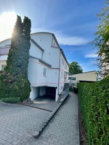 2,5-Zimmer-Eigentumswohnung mit Balkon und Tiefgaragenstellplatz in zentraler und ruhiger Lage