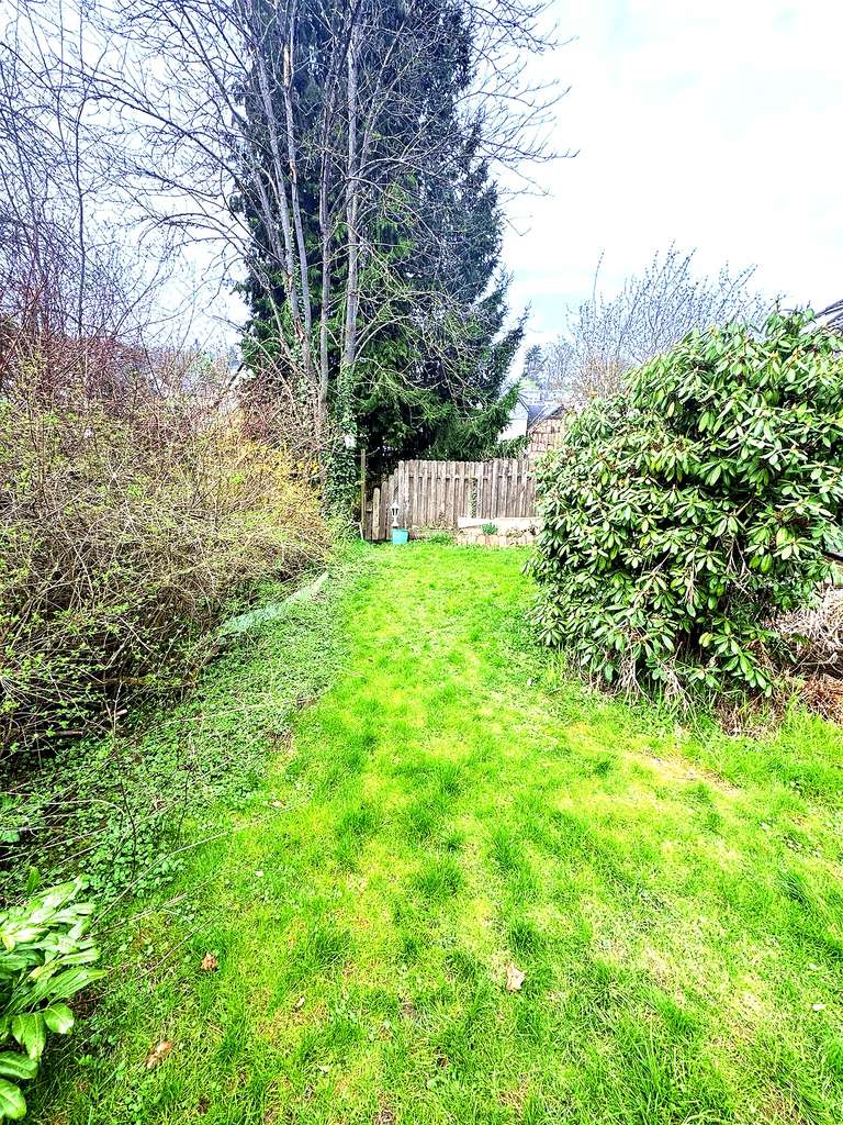 Immobilie in Schlangenbad - Einfamilienhaus mit Einliegerwohnung(en) & schönem großen Garten 🌿 | Bieterverfahren ab 700.000 € - Bild 3