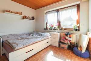 Auch für Mehrgenerationen: Einfamilienhaus mit ELW nur ca.2 km vom Ostseestrand entfernt – Plön (Kreis) – Vorschaubild 9
