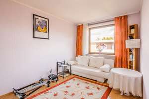 Großzügiges Reihenhaus mit schönem Garten - perfekt für Familien – Die vollständige Adresse der Immobilie erhältst du vom Anbieter., 25421 Pinneberg – Vorschaubild 13