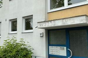 Flotte 3-Raum-Wohnung mit Balkon! – Minnesängerstr. 57, 45279 Freisenbruch, Essen – Vorschaubild 2