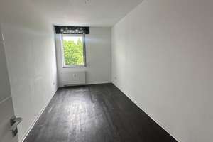 Gemütliche 2,5-Zimmer-Wohnung mit großer Wohnküche im 1. Obergeschoss – Marktstraße 10, 44651 Röhlinghausen, Herne – Vorschaubild 5