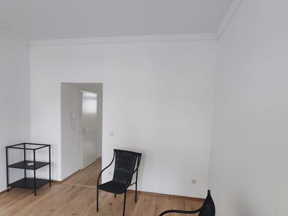 1,5 Raum-Wohnung mit Einbauküche 280€ store warm