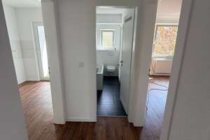 Helle 2-Zimmer-Wohnung mit Balkon in Düsseldorf-Münsterstraße