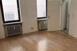 2-Zimmer-Wohnung mit separatem Zugang im Rückgebäude – Konrad-Adenauer-Allee – Konrad adenauer Alle 19, 86150 Innenstadt. St. Ulrich-Dom, Augsburg – Vorschaubild 3