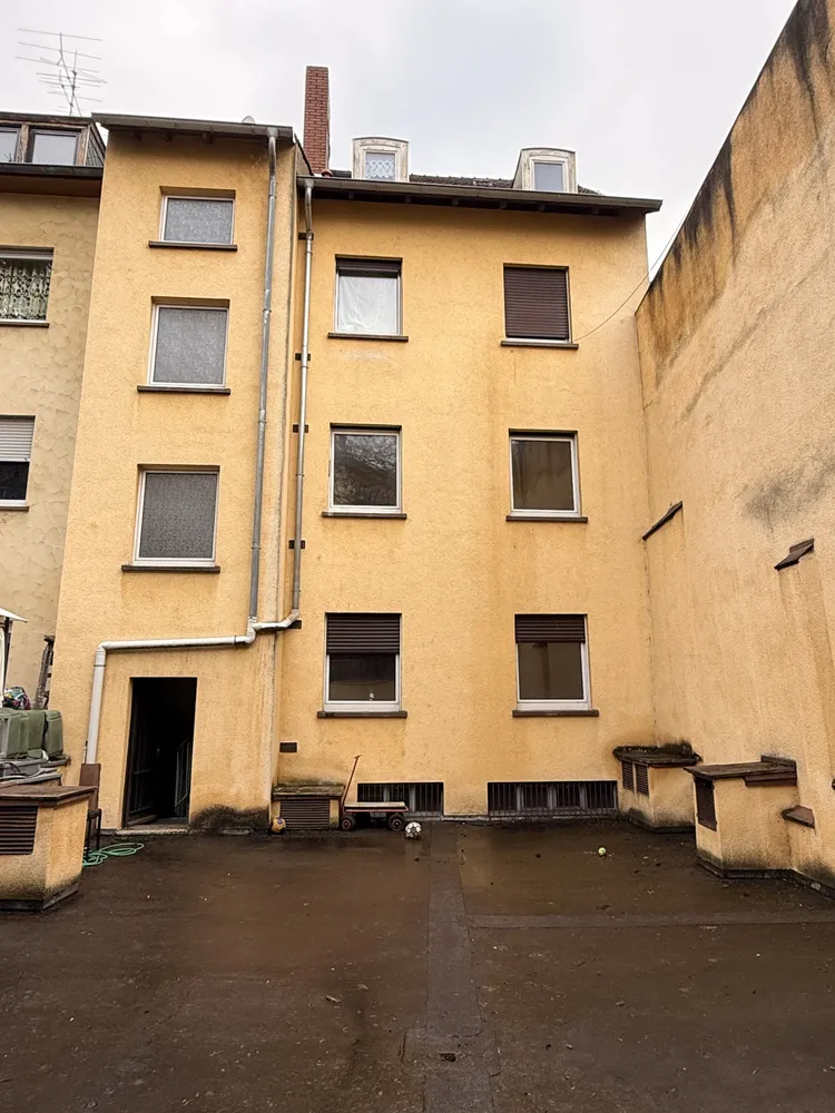 Attraktives Wohn- und Geschäftshaus mit großem Wertsteigerungspotenzial in Saarbrücken, Stadtverband Saarbrücken Kreis – Bild 4