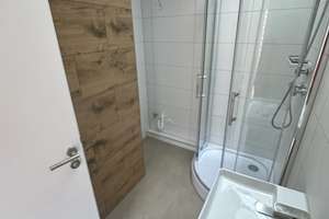 Titel: Erstbezug nach Sanierung: Stilvolle 50 m²-Wohnung mit Dachstudio, Balkon & Blick ins Grüne – Ohagenstraße 13, 29221 Celle – Vorschaubild 6