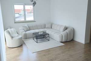 Exklusive 3-Zimmer Wohnung mit gehobener Ausstattung,EBK, Balkon – Friedrichshofener Straße 53a, 85049 Friedrichshofen-Hollerstauden, Ingolstadt – Vorschaubild 2