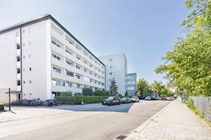 Vielversprechende Wohnung mit Entwicklungspotenzial in begehrter Wohnlage – Die vollständige Adresse der Immobilie erhältst du vom Anbieter., 81245 Neupasing, München – Vorschaubild 2