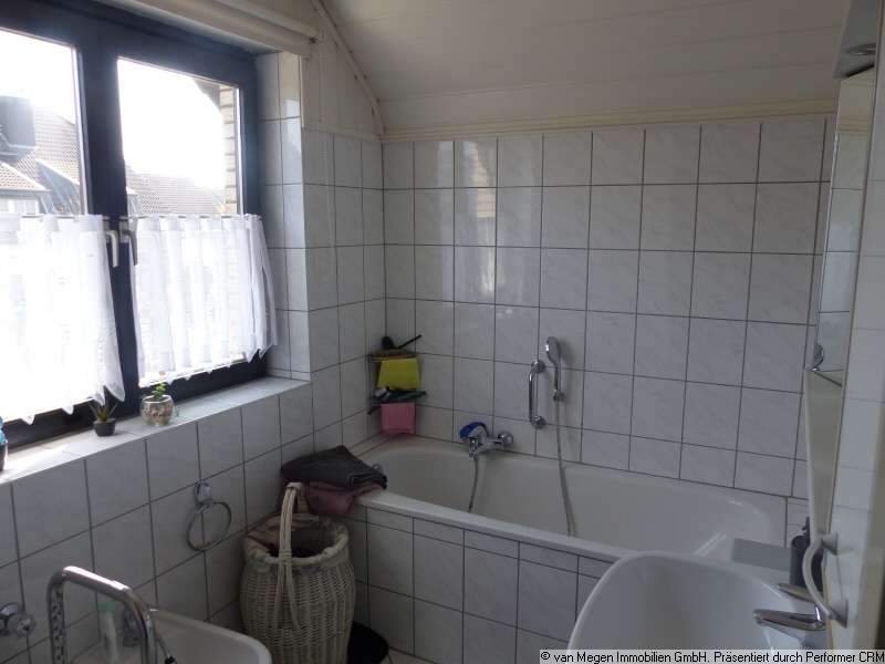 Immobilie in Straelen - Goßzügig angelegtes 1-2 Familienhaus in sehr gepflegten Zustand  !! - Bild 2