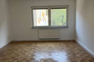 Schöne 3 Zimmer Wohnung mit kleinem Balkon u. Küche in Duisburgs bevorzugter Lage am Springwall – Die vollständige Adresse der Immobilie erhältst du vom Anbieter., 47051 Altstadt, Duisburg – Vorschaubild 4
