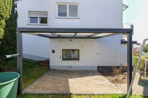 Einfamilienhaus in Petersberg mit Balkon und zwei großen Garagen – Die vollständige Adresse der Immobilie erhältst du vom Anbieter., 36100 Petersberg – Vorschaubild 3