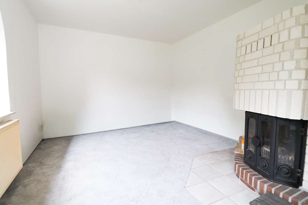 Immobilie in Hatten - Ihr Traumhaus in Sandkrug – hell, ruhig und mit Gartenidylle! - Bild 2