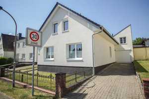 Historisch und energetisch optimiert: Modernisiertes Einfamilienhaus! – Steinburg (Kreis) – Vorschaubild 2