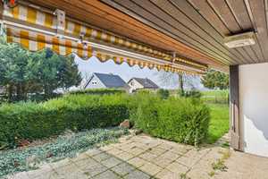 Walmdachbungalow mit Doppelgarage auf parkähnlichem Grundstück – Rhein-Erft-Kreis – Vorschaubild 8