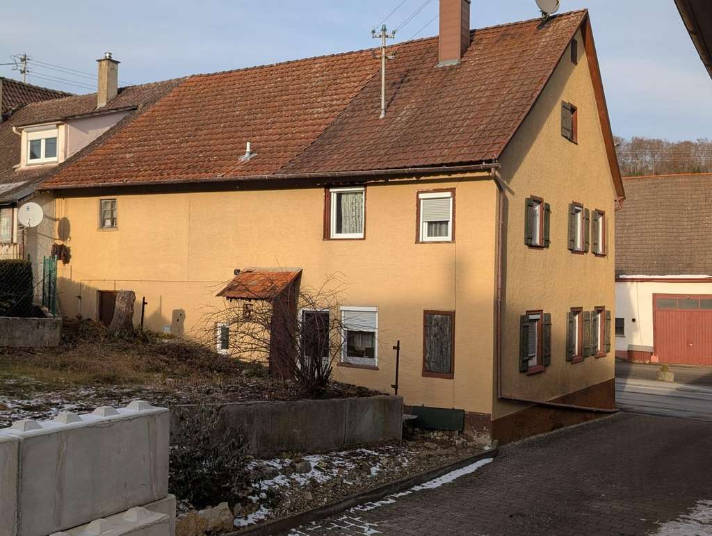 Immobilie in Riedlingen - Einfamilienhaus / Bauernhaus mit Scheune und Gartenhaus & Ausbaupotenzial - Bild 4