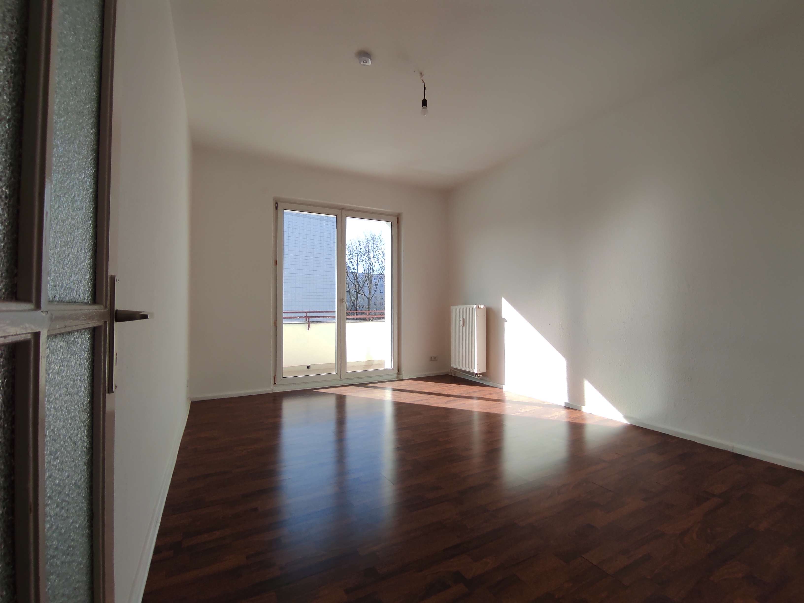 Charming old building including south-facing balcony and cellar – 0178-8236274, Berlin – Bild 3