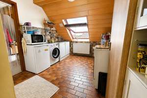 flexibel nutzbare 3-Zimmer-Wohnung im DG mit Abstellraum – Ackerstraße 20, 46117 Heide, Oberhausen – Vorschaubild 7