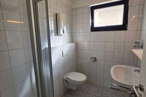 Ideal für Pendler. Apartment in ruhiger Seitenstraße zu vermieten! – Margaretenstr. 10, 42651 Solingen-Mitte, Solingen – Vorschaubild 3
