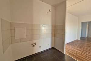 SELTENHEIT! 6-Zimmer-Wohnung in Chemnitz - Platz für die ganze Familie! 2 Bäder & 2 Balkone! – Albert-Köhler-Straße 87, 9122 Morgenleite, Chemnitz – Vorschaubild 4