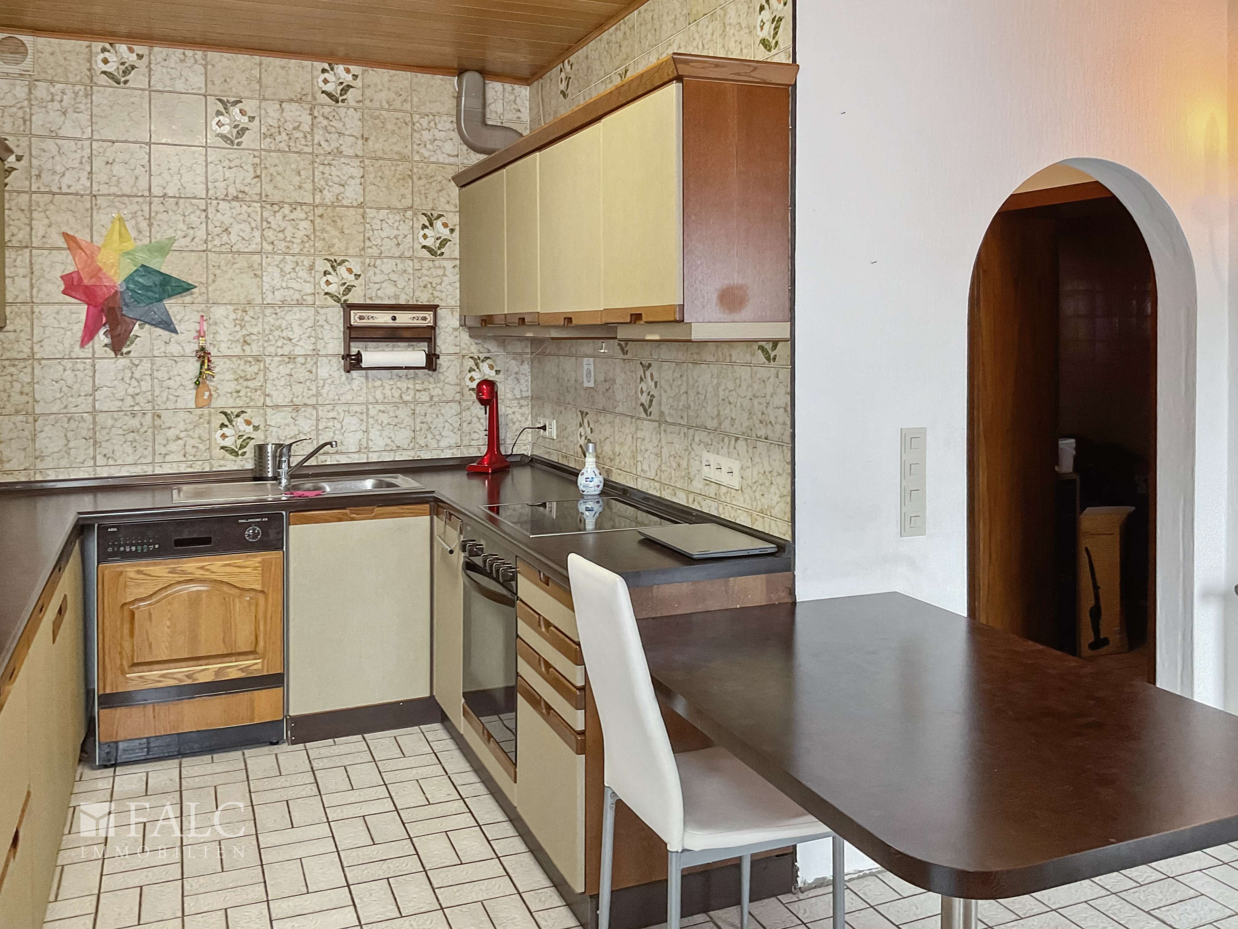 Immobilie in Tönisvorst - Wohnen als Großfamilie, WG oder Mehrfamilien - Bild 0