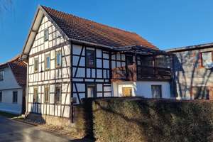 Haus mit großem Garten, ländlich, ruhige Ortsrandlage – Die vollständige Adresse der Immobilie erhältst du vom Anbieter., 98663 Hellingen – Vorschaubild 1