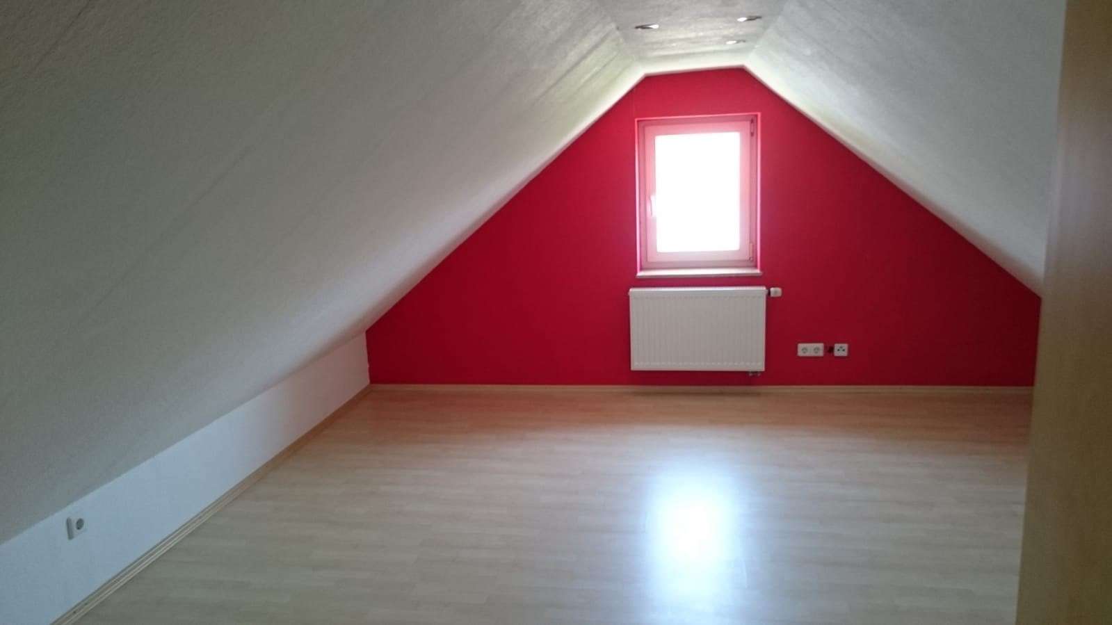 Immobilie in Wolpertshausen - Tolles Zweifamilienwohnhaus in Wolpertshausen!
 - Bild 1