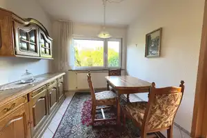 Geräumiges Wohnhaus für 2 Parteien in ruhiger Lage von Rödermark-Urberach! – Offenbach (Kreis) – Vorschaubild 5