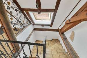 Wohnen im Fachwerk auf 2 Ebenen, Blick zum Rathaus, mitten in Fürth – Die vollständige Adresse der Immobilie erhältst du vom Anbieter., 90762 Altstadt, Innenstadt, Fürth – Vorschaubild 10