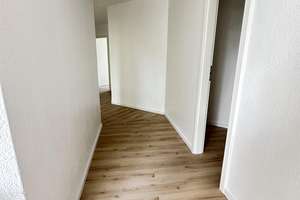 Familienfreundliche 4-Zimmer-Wohnung mit Balkon und moderner Raumaufteilung – Wolfringstr. 14, 90765 Ronhof, Kronach, Fürth – Vorschaubild 7