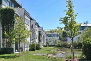 Freiwerdend : Traumhafter Seeblick, attraktive 2 Zimmer Wohnung mit Balkon und Lift – Die vollständige Adresse der Immobilie erhältst du vom Anbieter., 93053 Galgenberg, Regensburg – Vorschaubild 1