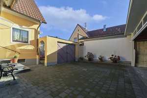Großes Zweifamilienhaus mit Einliegerwohnung, Garagen, Hof und Garten in 79211 Denzlingen – Emmendingen (Kreis) – Vorschaubild 10
