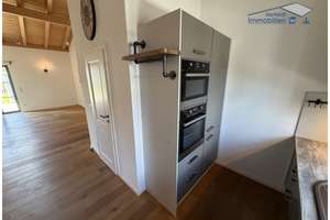 Traumhaft schönes & modernes Luxus-Einfamilienhaus mit Doppelgarage in ruhiger Ortsrandlage – Die vollständige Adresse der Immobilie erhältst du vom Anbieter., 86920 Denklingen – Vorschaubild 17