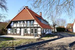 Doppelhaushälfte mit Fachwerkcharme