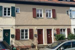 Provisionsfrei* Wir haben mehrere Reihenhäuser in der Waldsiedlung Hakenfelde, modernisiert, einzieh