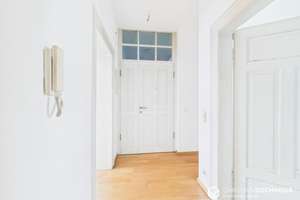 Stilvolle Altbauwohnung in denkmalgeschütztem Jugendstilgebäude – Die vollständige Adresse der Immobilie erhältst du vom Anbieter., 93047 Innenstadt, Regensburg – Vorschaubild 11
