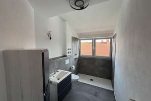 helle 2 1/2 Zimmer DG-Wohnung in Moosburg mit Balkon – Die vollständige Adresse der Immobilie erhältst du vom Anbieter., 85368 Moosburg an der Isar – Vorschaubild 10