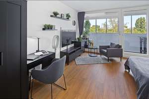 Möbliert: Frisch renoviert: 1-Zimmer Wohnung mit Wintergarten – Die vollständige Adresse der Immobilie erhältst du vom Anbieter., 80997 Moosach-Bahnhof, München – Vorschaubild 2