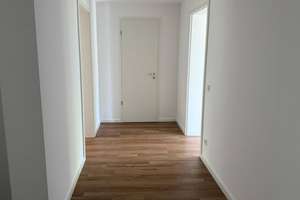 1 NKM FREI: Moderne 2-Zimmer-Wohnung mit Balkon in Solingen – Bahnhofstraße 14, 42651 Solingen-Mitte, Solingen – Vorschaubild 9