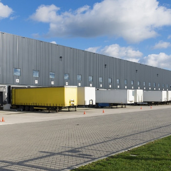 Ca. 15.000 qm Lager / Logistik | Rampe & ebenerdig | ca. 12,00 m UKB